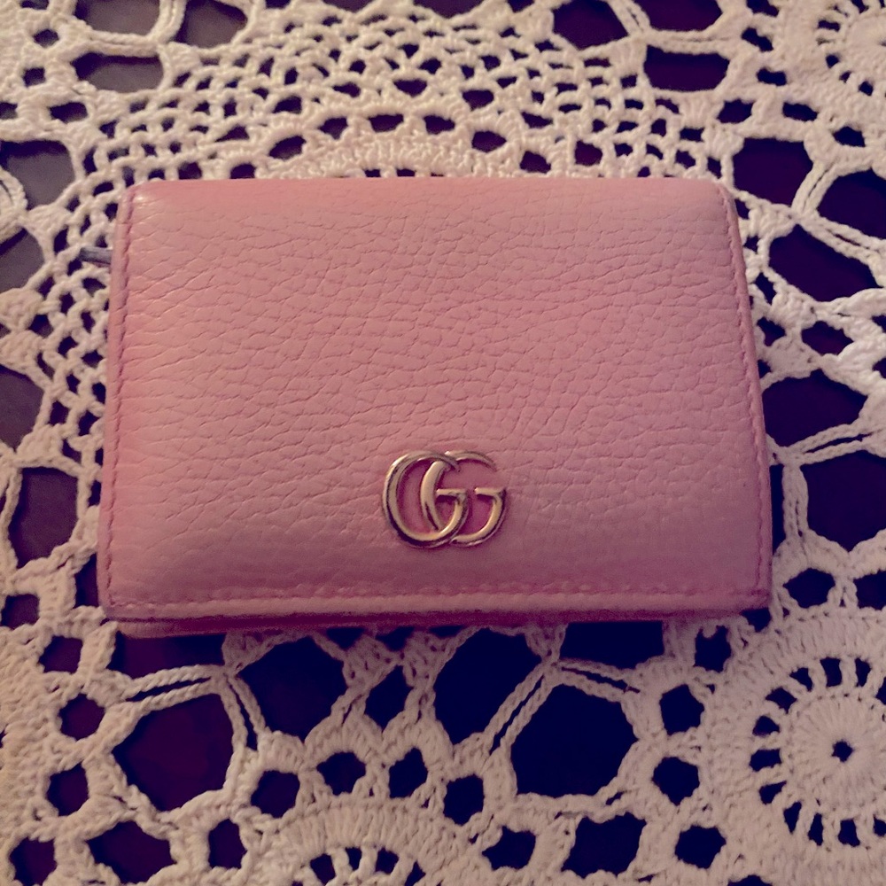 GUCCI GG MARMONT BIFOLD WALLET EUC   PINK LEATHER GORGEOUS